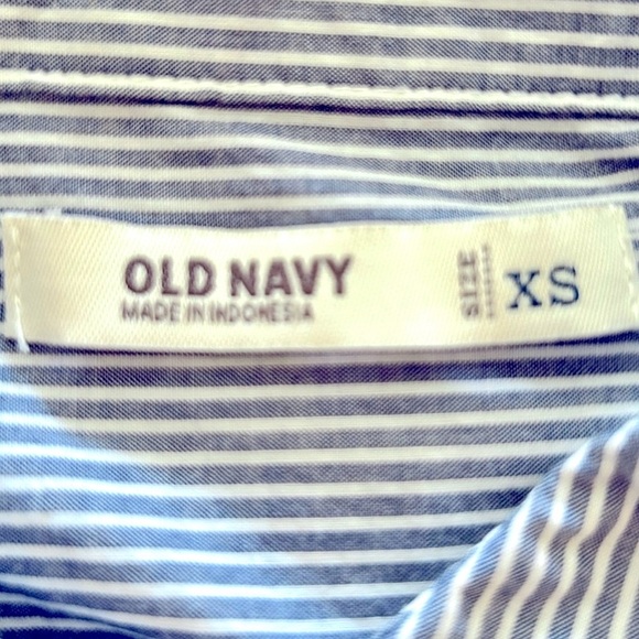 Old Navy Ruffle Front Striped Button-Down Shirt – XS – 100% Cotton - Picture 5 of 6